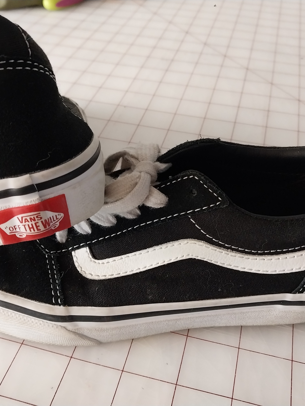 Vans Kids Black & White Old Skool Low-Top Sneakers
